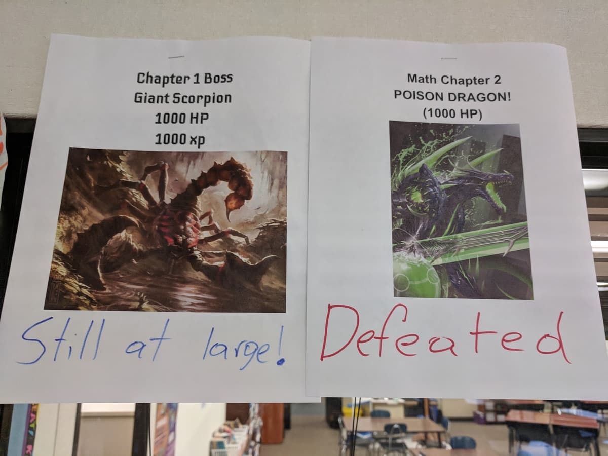 Poster buronan untuk boss bab matematika di kelas